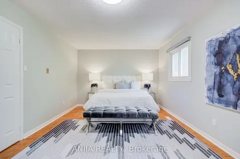 90 Olivewood Drive Markham ON L3S 3E2