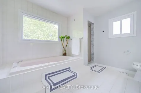 90 Olivewood Drive Markham ON L3S 3E2