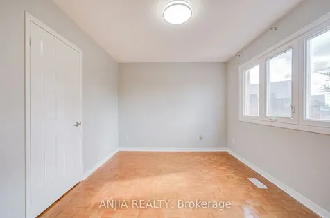 90 Olivewood Drive Markham ON L3S 3E2