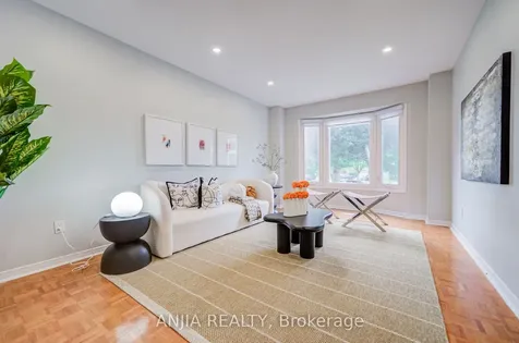 90 Olivewood Drive Markham ON L3S 3E2