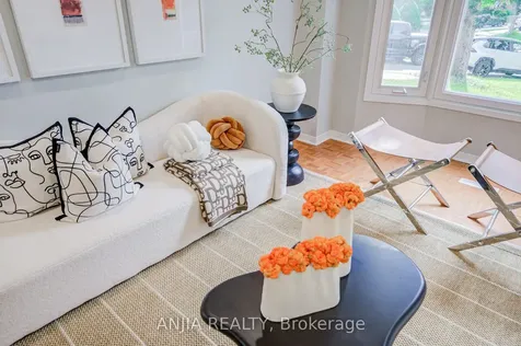 90 Olivewood Drive Markham ON L3S 3E2