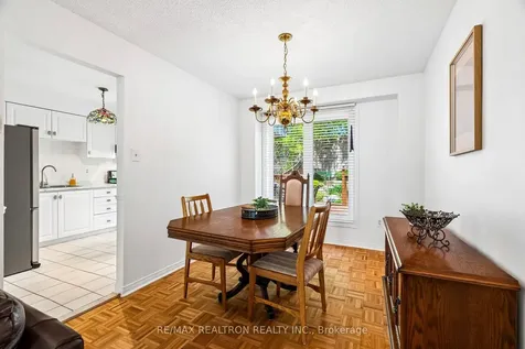 102 Swinton Crescent Vaughan ON L4J 3V5