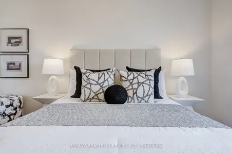 44 Luisa Street Bradford West Gwillimbury ON L3Z 0P2
