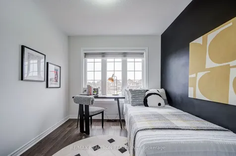 44 Luisa Street Bradford West Gwillimbury ON L3Z 0P2