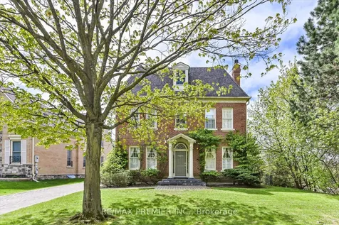 25 Highgrove Crescent Richmond Hill ON L4C 7W9