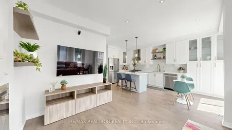 3 Magnotta Road Markham ON L6C 2V5