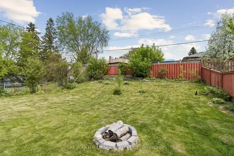 41 Aurora Heights Drive Aurora ON L4G 2W6
