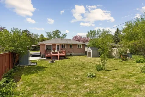 41 Aurora Heights Drive Aurora ON L4G 2W6