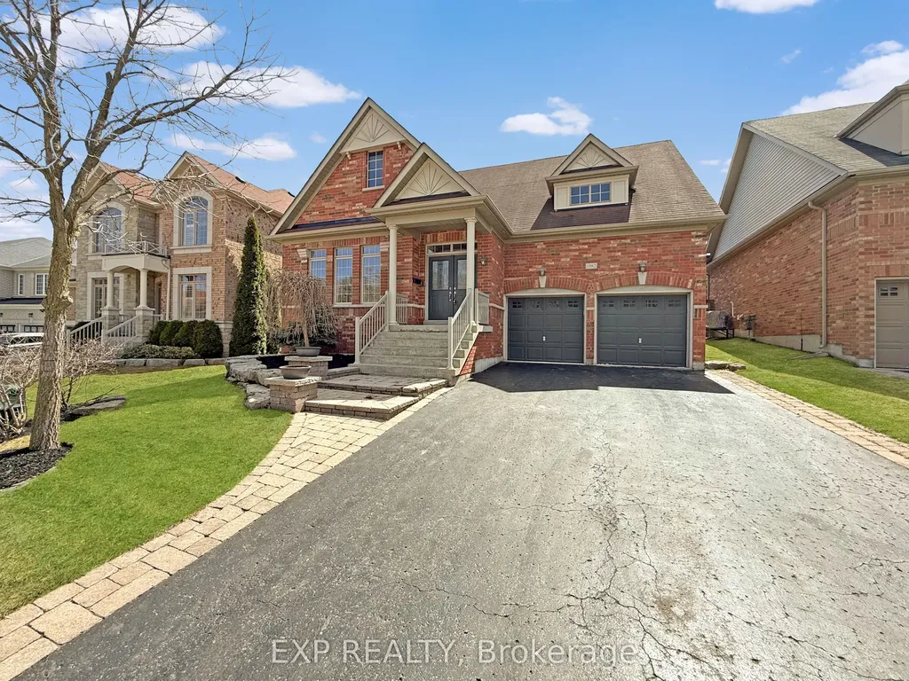 1082 Bob Scott Court Newmarket ON L3X 3L7