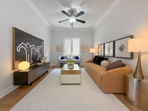 1082 Bob Scott Court Newmarket ON L3X 3L7