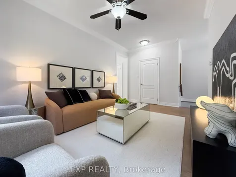 1082 Bob Scott Court Newmarket ON L3X 3L7