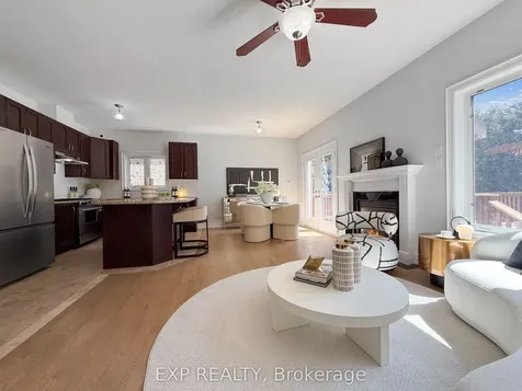 1082 Bob Scott Court Newmarket ON L3X 3L7