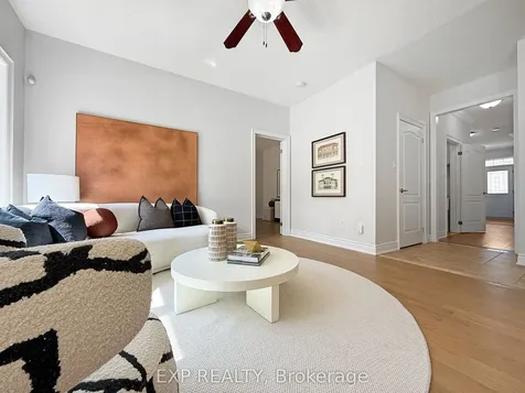 1082 Bob Scott Court Newmarket ON L3X 3L7