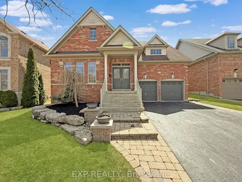 1082 Bob Scott Court Newmarket ON L3X 3L7