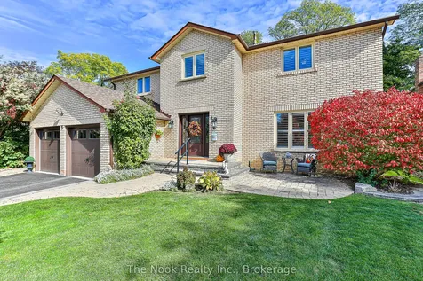 3 King Arthur's Court Markham ON L3P 3V4