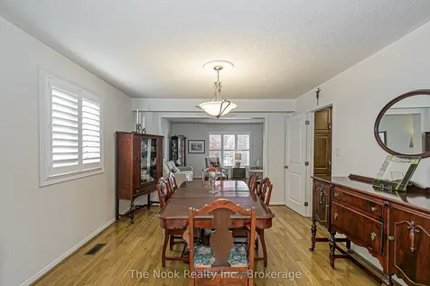 3 King Arthur's Court Markham ON L3P 3V4