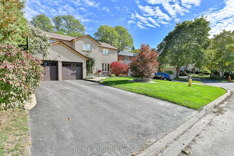 3 King Arthur's Court Markham ON L3P 3V4