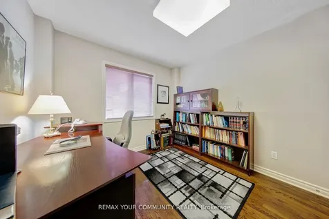 34 Leicester Road Richmond Hill ON L4B 3V5