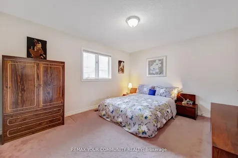 34 Leicester Road Richmond Hill ON L4B 3V5