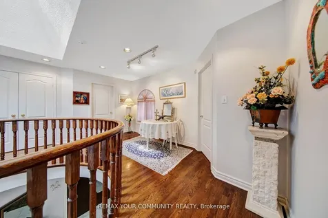 34 Leicester Road Richmond Hill ON L4B 3V5