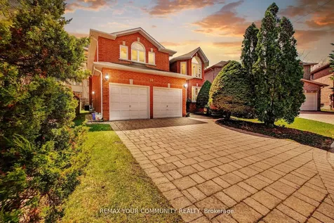 34 Leicester Road Richmond Hill ON L4B 3V5