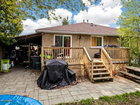 37 Newbury Drive Newmarket ON L3Y 4P9