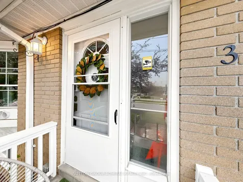 37 Newbury Drive Newmarket ON L3Y 4P9