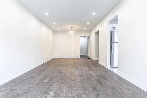 37 Newbury Drive Newmarket ON L3Y 4P9