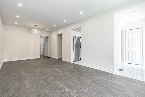 37 Newbury Drive Newmarket ON L3Y 4P9