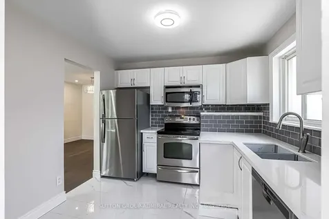 37 Newbury Drive Newmarket ON L3Y 4P9