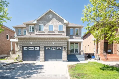 22 Laura Sabrina Drive Vaughan ON L4H 1M6