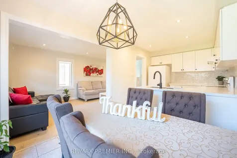 22 Laura Sabrina Drive Vaughan ON L4H 1M6