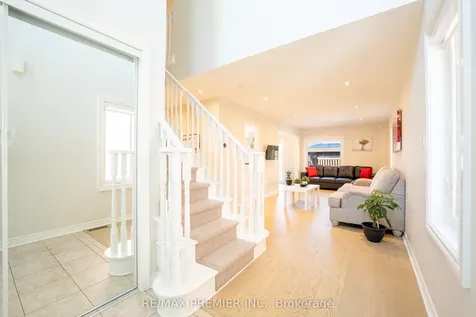 22 Laura Sabrina Drive Vaughan ON L4H 1M6