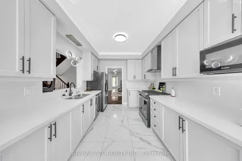 45 Harry Blaylock Drive Markham ON L6E 2H1