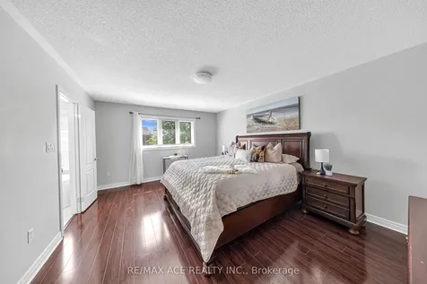 45 Harry Blaylock Drive Markham ON L6E 2H1