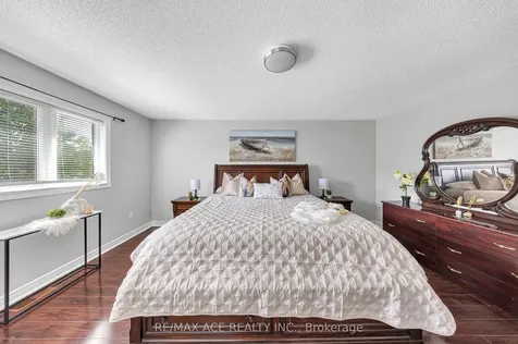 45 Harry Blaylock Drive Markham ON L6E 2H1
