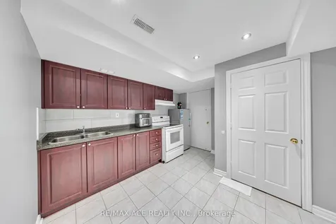 45 Harry Blaylock Drive Markham ON L6E 2H1