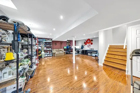 45 Harry Blaylock Drive Markham ON L6E 2H1