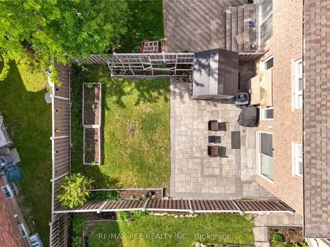 45 Harry Blaylock Drive Markham ON L6E 2H1