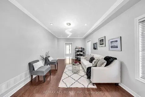 45 Harry Blaylock Drive Markham ON L6E 2H1