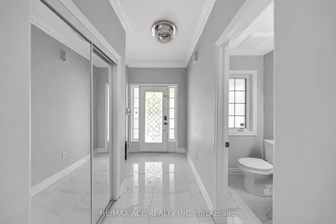 45 Harry Blaylock Drive Markham ON L6E 2H1