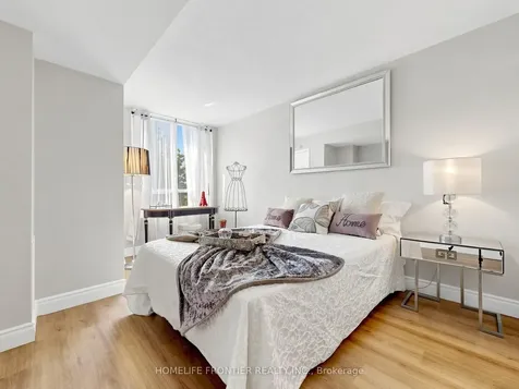5 Emerald Lane Vaughan ON L4J 8P7