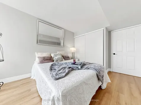 5 Emerald Lane Vaughan ON L4J 8P7