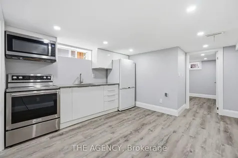 290 Demaine Crescent Richmond Hill ON L4C 2W5