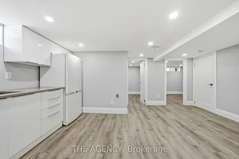 290 Demaine Crescent Richmond Hill ON L4C 2W5