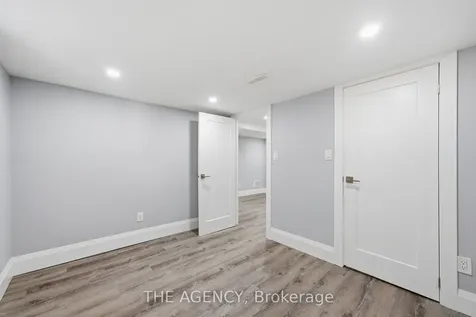 290 Demaine Crescent Richmond Hill ON L4C 2W5