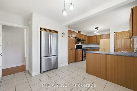 290 Demaine Crescent Richmond Hill ON L4C 2W5