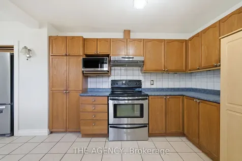 290 Demaine Crescent Richmond Hill ON L4C 2W5