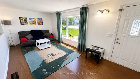 322 Lakeview Boulevard Georgina ON L4P 2Y7