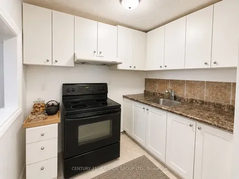 322 Lakeview Boulevard Georgina ON L4P 2Y7